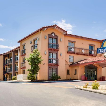 Days Inn By Wyndham Birmingham/West Exteriér fotografie