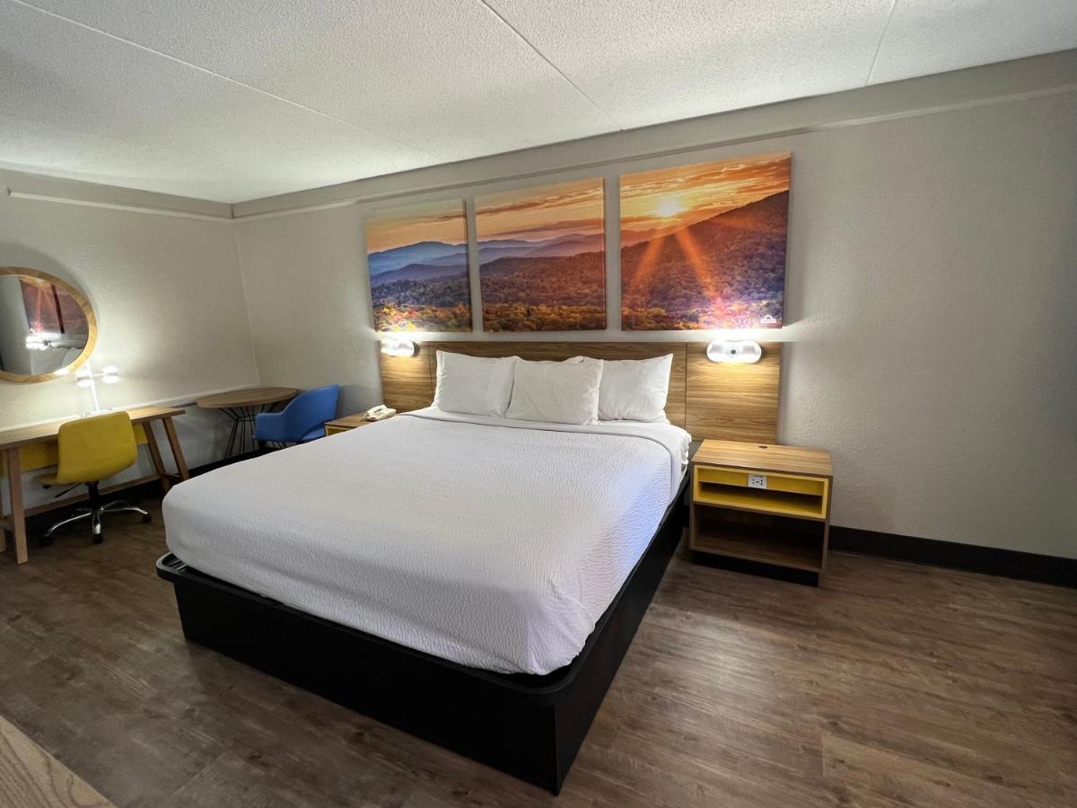 Days Inn By Wyndham Birmingham/West Exteriér fotografie